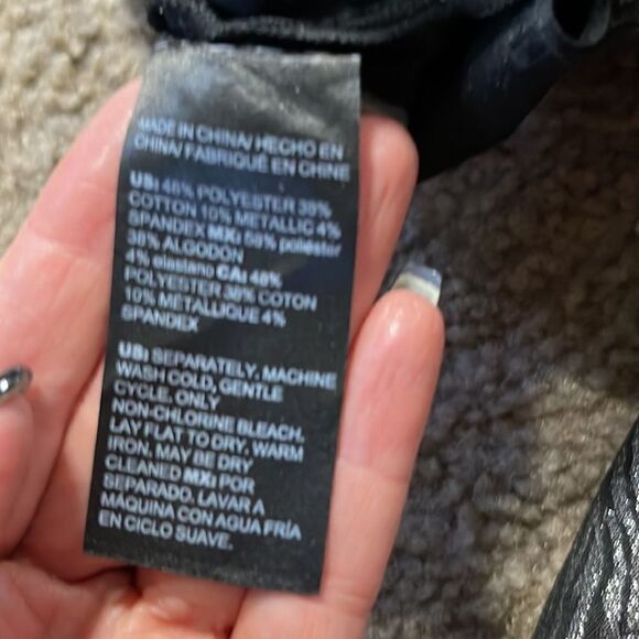 WhiteHouseBlackMarket The Slim Ankle Women’s pants Size 6. Zebra Print. - Picture 7 of 7